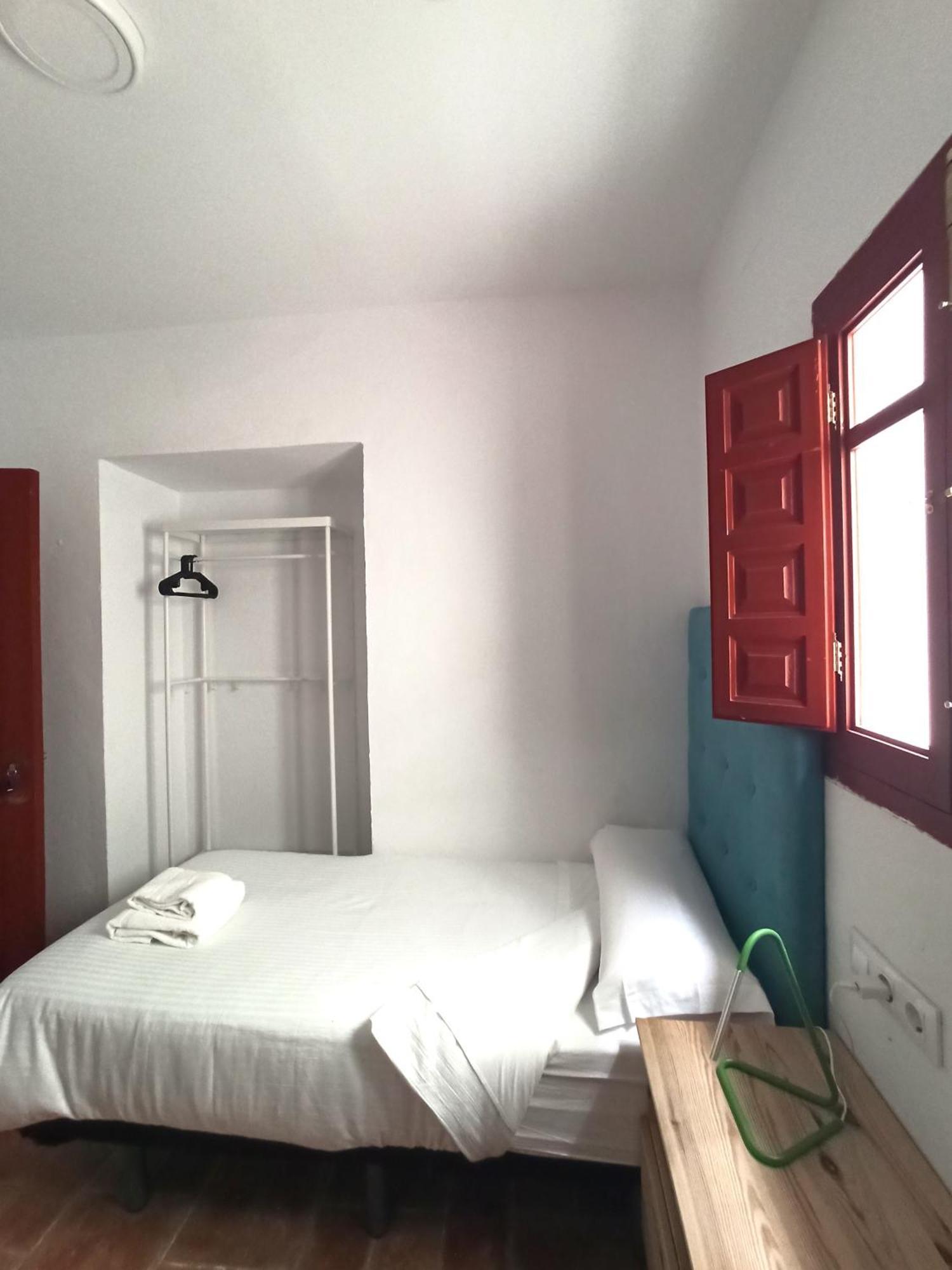 Vivian'S Guest House Херес де ла Фронтера Екстериор снимка